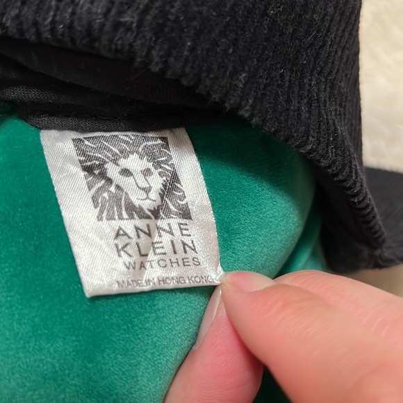 Anne Klein Watches Ribbed Hat - Picture 4 of 4